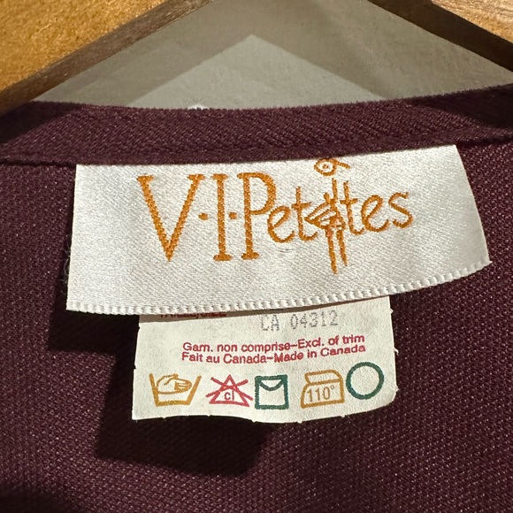 V.I. PETITES Vintage Maroon Suede Sleeveless Button Down Tie Back Top Size 12 - Picture 4 of 5